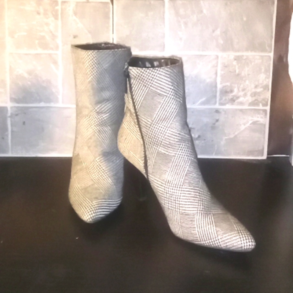 Jimmy Choo Taryn Textile Size 10